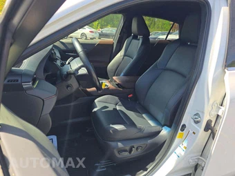 2022 Toyota Venza XLE - miniatura 3