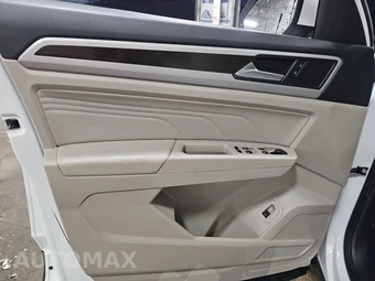 2022 Volkswagen Atlas 2.0T SE w/Technology - miniatura 9