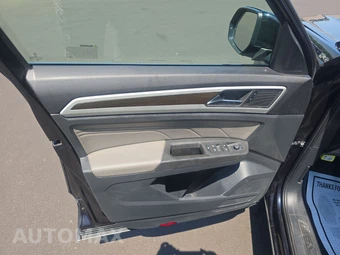 2022 Volkswagen Atlas 2.0T SE w/Technology - miniatura 9
