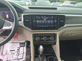 2022 Volkswagen Atlas 2.0T SE w/Technology - miniatura 10