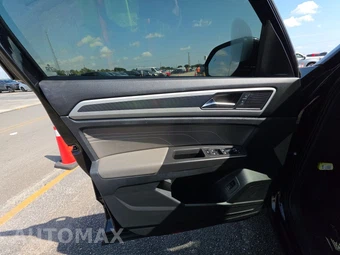 2022 Volkswagen Atlas Cross Sport 2.0T SEL R-Line Black - miniatura 9