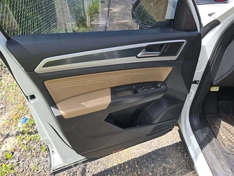 2022 Volkswagen Atlas Cross Sport V6 SE w/Technology - miniatura 9