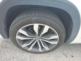 2022 Volkswagen Atlas Cross Sport V6 SEL Premium R-Line - miniatura 20