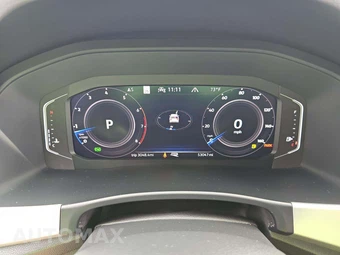 2022 Volkswagen Atlas Cross Sport V6 SEL Premium R-Line – miniatura 9