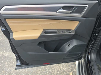2022 Volkswagen Atlas Cross Sport V6 SEL R-Line - miniatura 9
