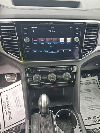 2022 Volkswagen Atlas Cross Sport V6 SEL R-Line - miniatura 11