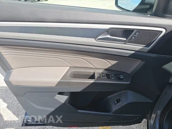 2022 Volkswagen Atlas Cross Sport V6 SEL R-Line - miniatura 9