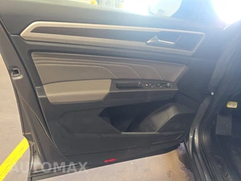 2022 Volkswagen Atlas V6 SE w/Technology - miniatura 9