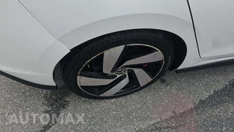 2022 Volkswagen Golf GTI SE - miniatura 21
