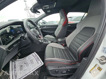 2022 Volkswagen Golf GTI SE - miniatura 7
