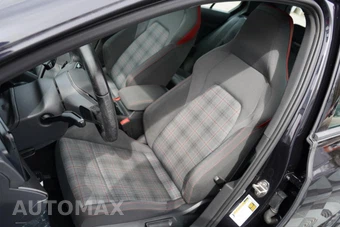 2022 Volkswagen Golf GTI SE - miniatura 18