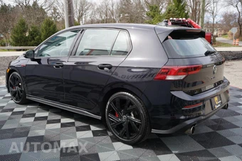 2022 Volkswagen Golf GTI SE - miniatura 9