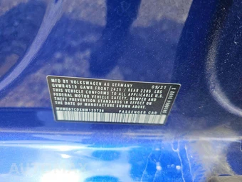 2022 Volkswagen Golf R - miniatura 5