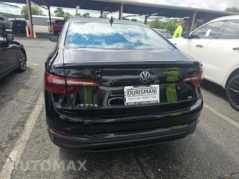 2022 Volkswagen Jetta SE - miniatura 5