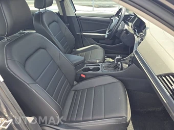 2022 Volkswagen Jetta SE – miniatura 8