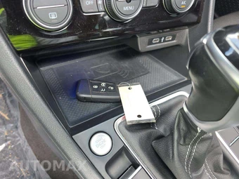 2022 Volkswagen Jetta SEL - miniatura 8