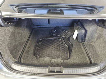 2022 Volkswagen Jetta Sport - miniatura 17