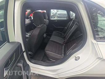 2022 Volkswagen Jetta Sport - miniatura 13