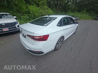 2022 Volkswagen Jetta Sport - miniatura 3