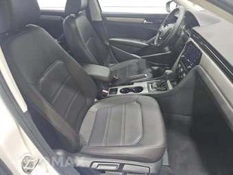 2022 Volkswagen Passat 2.0T SE - miniatura 18