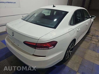 2022 Volkswagen Passat 2.0T SE - miniatura 3