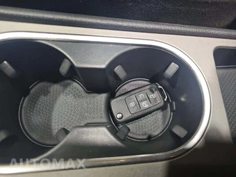 2022 Volkswagen Passat 2.0T SE - miniatura 8