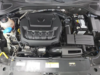 2022 Volkswagen Passat 2.0T SE - miniatura 15