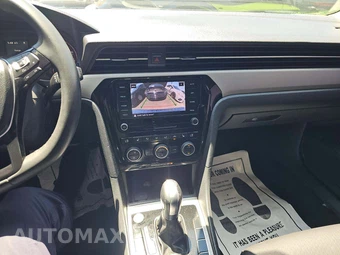 2022 Volkswagen Passat 2.0T SE - miniatura 9