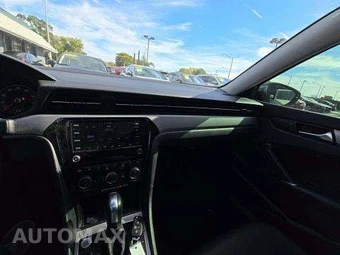 2022 Volkswagen Passat 2.0T SE - miniatura 10