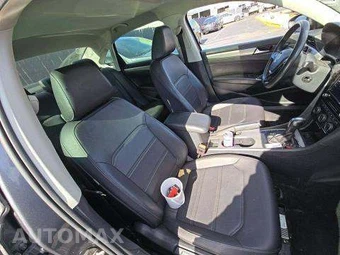 2022 Volkswagen Passat 2.0T SE - miniatura 18