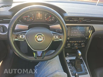 2022 Volkswagen Passat 2.0T SE - miniatura 11