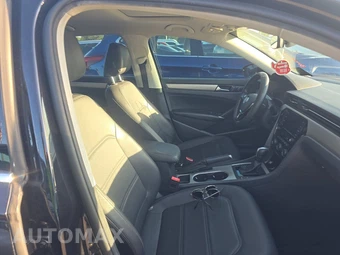 2022 Volkswagen Passat 2.0T SE - miniatura 8
