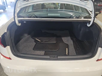 2022 Volkswagen Passat 2.0T SE - miniatura 17