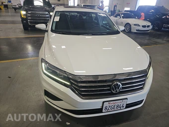2022 Volkswagen Passat 2.0T SE - miniatura 2