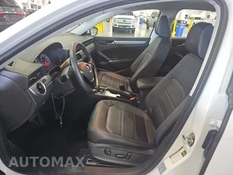 2022 Volkswagen Passat 2.0T SE - miniatura 7