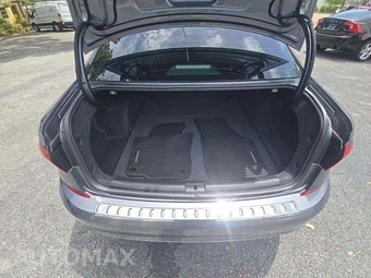 2022 Volkswagen Passat 2.0T SE - miniatura 11