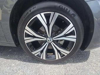 2022 Volkswagen Passat 2.0T SE - miniatura 19
