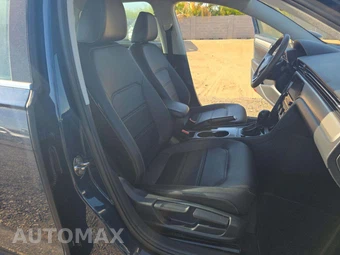 2022 Volkswagen Passat 2.0T SE - miniatura 18