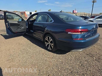 2022 Volkswagen Passat 2.0T SE - miniatura 2