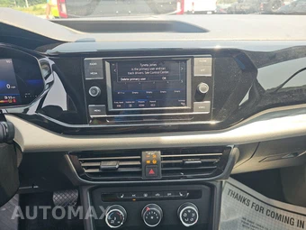 2022 Volkswagen Taos S – miniatura 11