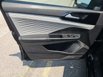 2022 Volkswagen Taos S – miniatura 9