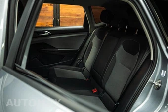 2022 Volkswagen Taos S - miniatura 10
