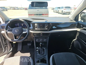 2022 Volkswagen Taos S - miniatura 11