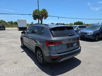 2022 Volkswagen Taos S – miniatura 2