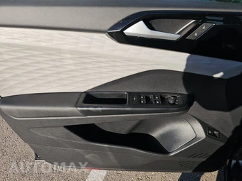 2022 Volkswagen Taos S - miniatura 9