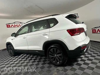 2022 Volkswagen Taos S - miniatura 6