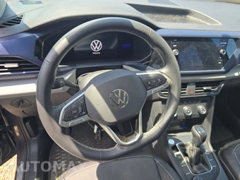 2022 Volkswagen Taos SE - miniatura 10