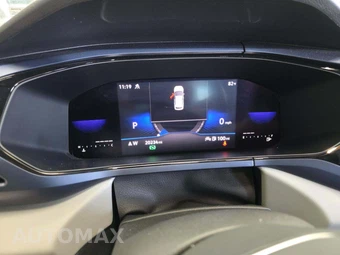 2022 Volkswagen Taos SE - miniatura 9