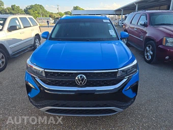 2022 Volkswagen Taos SE - miniatura 2