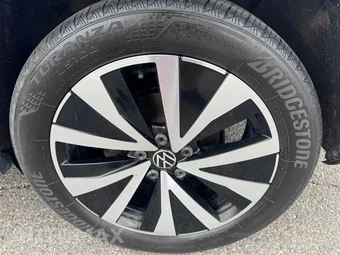 2022 Volkswagen Taos SE - miniatura 14